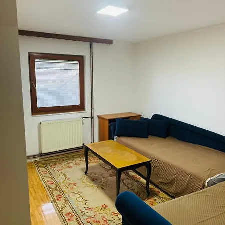 בית אירוח Apartman Kasa טוזלה