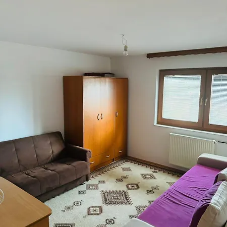 בית אירוח Apartman Kasa טוזלה